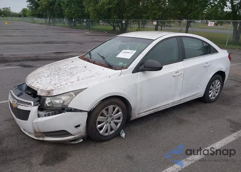 2011 Chevrolet Cruze Ls z USA, uszkodzony, nr VIN 1G1PC5SHXB7306759